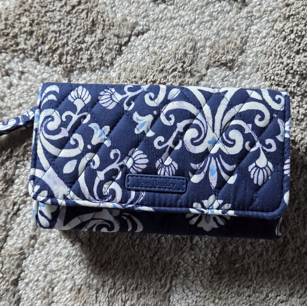NWOT Tag Vera Bradley RFID Smartphone Wristlet